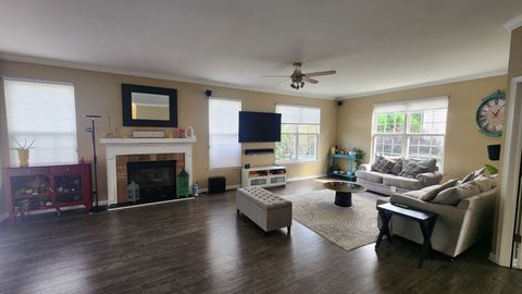 Tiny photo for 1230 W Claridge Court, Palatine, IL 60067 (MLS # 12463712)