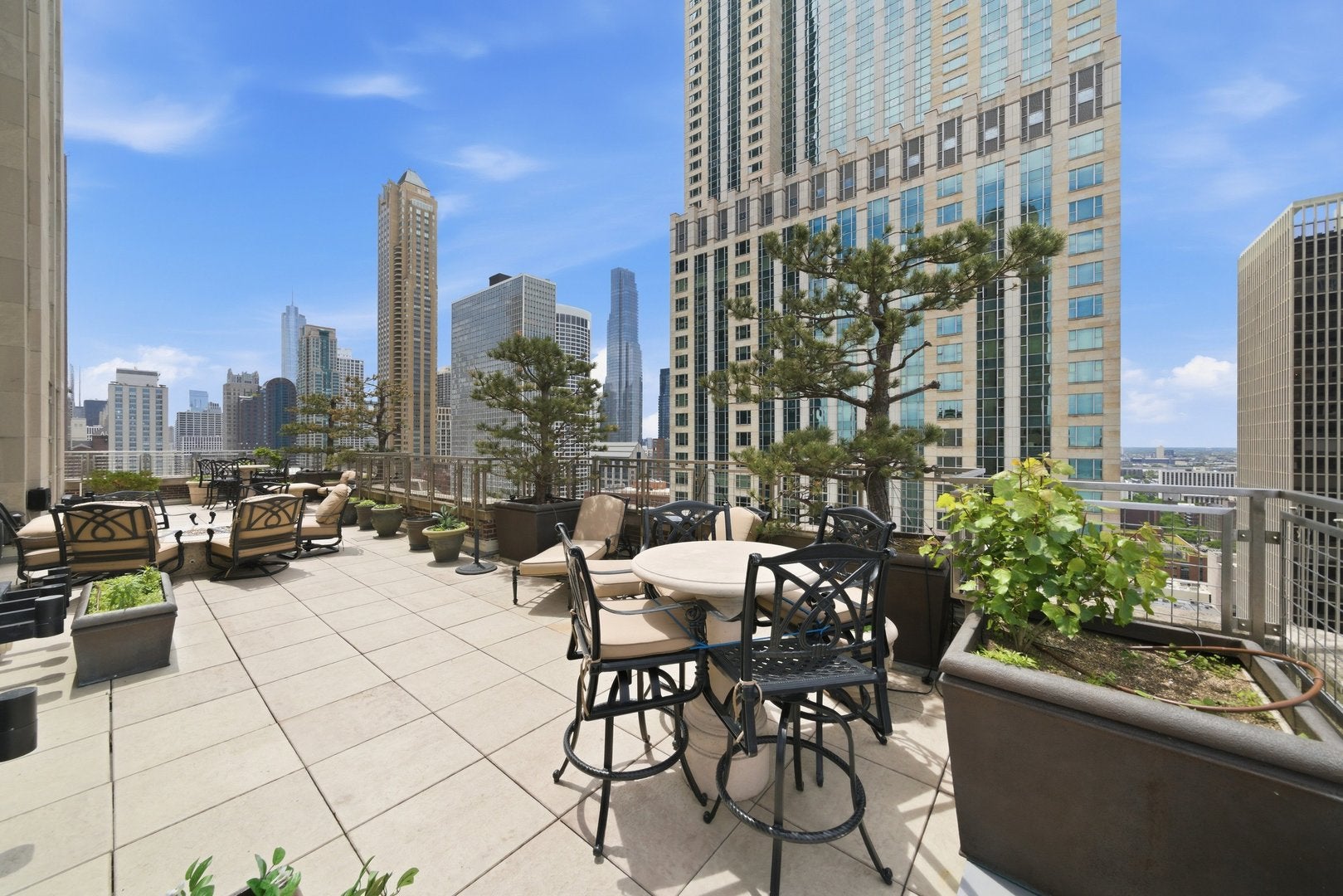 159 E Walton Place 22A