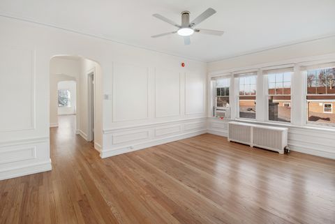 Tiny photo for 409 Custer Avenue #3N, Evanston, IL 60202 (MLS # 12571272)