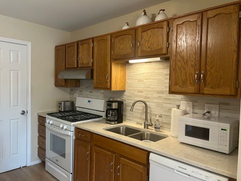 Tiny photo for 1252 Beechwood Court #1C, Schaumburg, IL 60193 (MLS # 12577467)