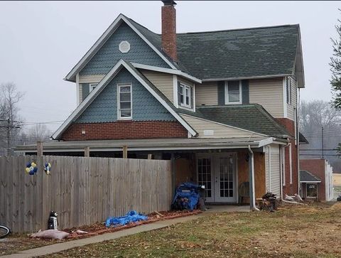 Tiny photo for 604 W Water Street, Pinckneyville, IL 62274 (MLS # 12542688)