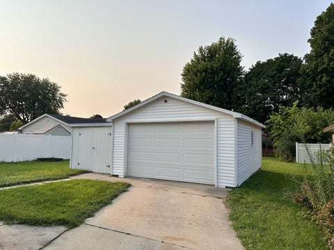 Tiny photo for 2311 7th Street, Peru, IL 61354 (MLS # 12728256)