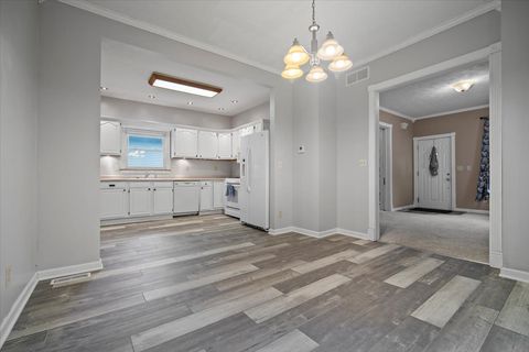 Tiny photo for 1219 Koch Street, Bloomington, IL 61701 (MLS # 12494403)