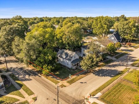 Tiny photo for 1219 Koch Street, Bloomington, IL 61701 (MLS # 12494403)