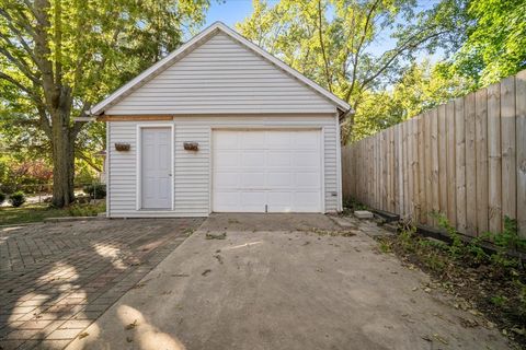 Tiny photo for 1219 Koch Street, Bloomington, IL 61701 (MLS # 12494403)