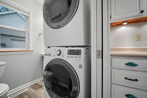 Tiny photo for 1219 Koch Street, Bloomington, IL 61701 (MLS # 12494403)