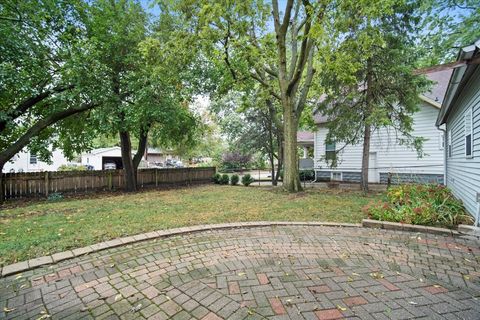 Tiny photo for 1219 Koch Street, Bloomington, IL 61701 (MLS # 12494403)