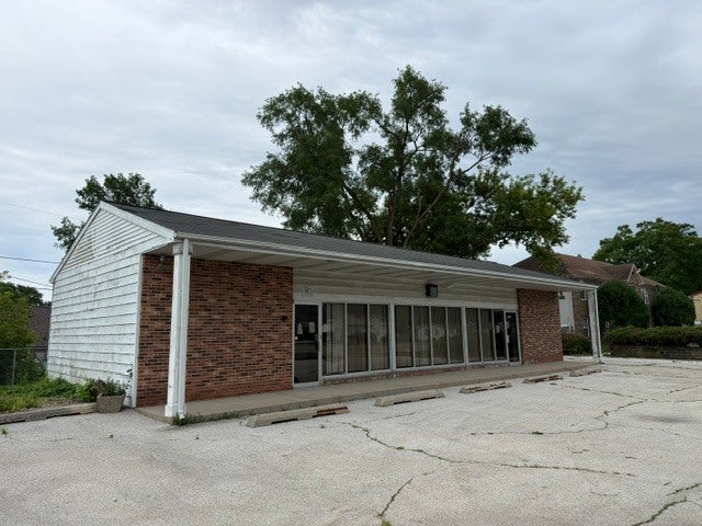 1305 N Fairfield Road