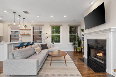 Tiny photo for 2036 W LEMOYNE Street #D, Chicago, IL 60622 (MLS # 12723130)