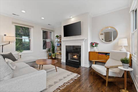 Tiny photo for 2036 W LEMOYNE Street #D, Chicago, IL 60622 (MLS # 12723130)