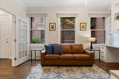 Tiny photo for 2036 W LEMOYNE Street #D, Chicago, IL 60622 (MLS # 12723130)