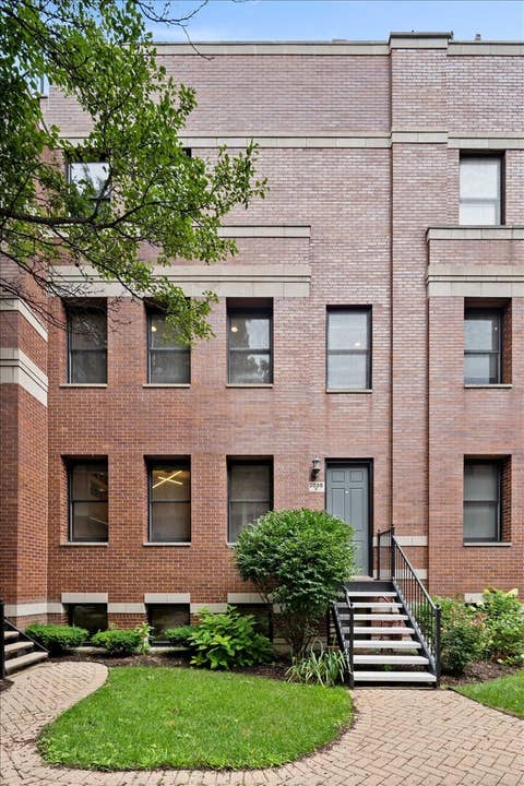 Photo of 2036 W LEMOYNE Street #D, Chicago, IL 60622 (MLS # 12723130)