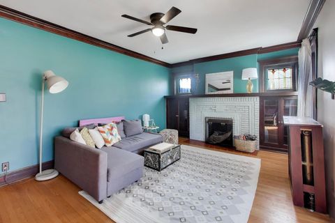 Tiny photo for 107 Washington Boulevard #2W, Oak Park, IL 60302 (MLS # 12583826)