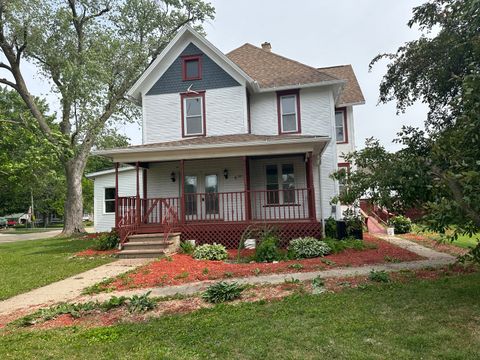 247 W Maple Street Franklin Grove IL 61031