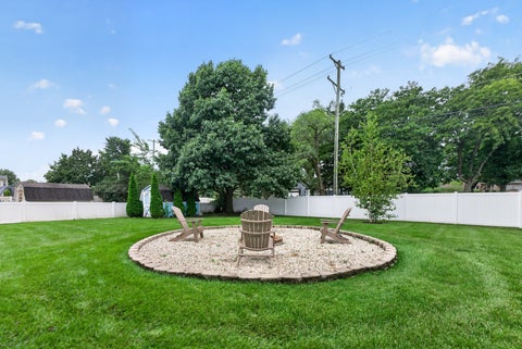 Tiny photo for 1455 Iris Avenue, Carol Stream, IL 60188 (MLS # 12760255)