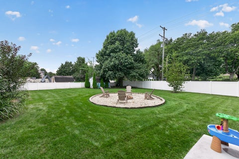 Tiny photo for 1455 Iris Avenue, Carol Stream, IL 60188 (MLS # 12760255)