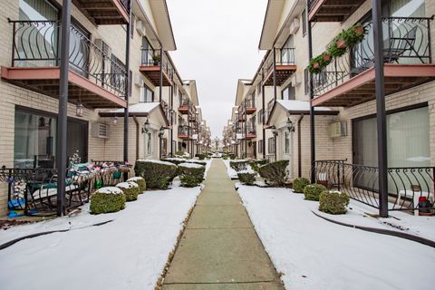 Tiny photo for 5151 N EAST RIVER Road #125A, Chicago, IL 60656 (MLS # 12592463)