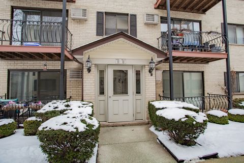 Photo of 5151 N EAST RIVER Road #125A, Chicago, IL 60656 (MLS # 12592463)