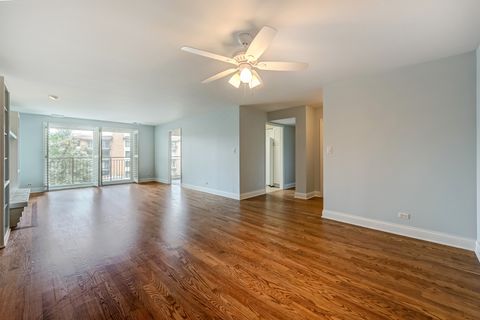 Tiny photo for 701 Lake Hinsdale Drive #412, Willowbrook, IL 60527 (MLS # 12676991)