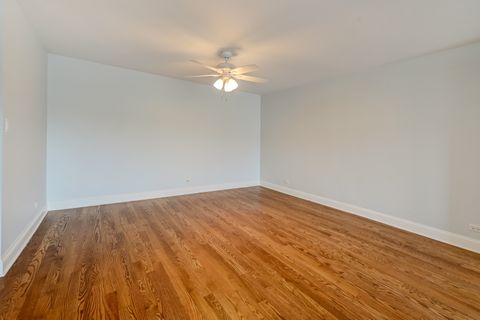Tiny photo for 701 Lake Hinsdale Drive #412, Willowbrook, IL 60527 (MLS # 12676991)