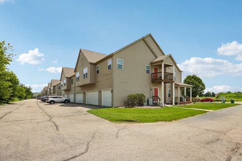 Tiny photo for 661 Stonegate Drive, Sycamore, IL 60178 (MLS # 12672795)