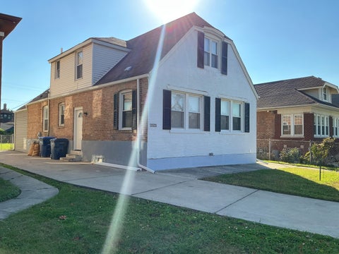 Tiny photo for 2323 Vernon Street, Blue Island, IL 60406 (MLS # 12789849)