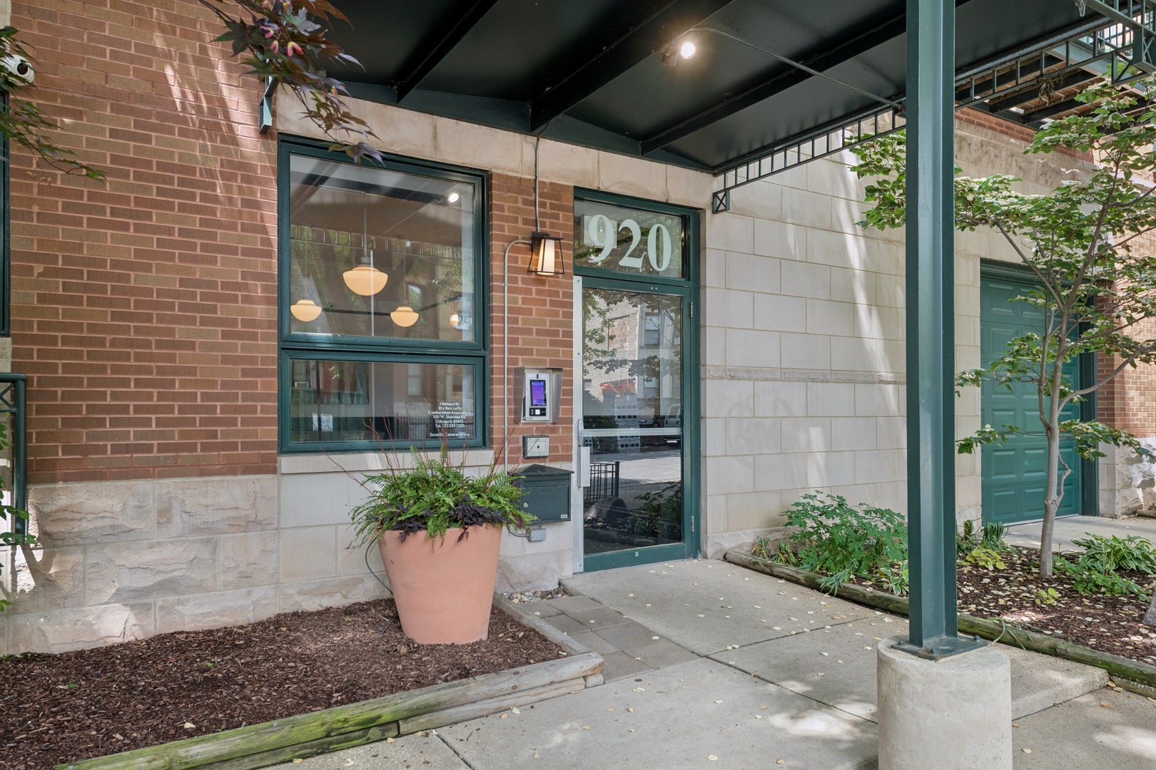 920 W Sheridan Road 308