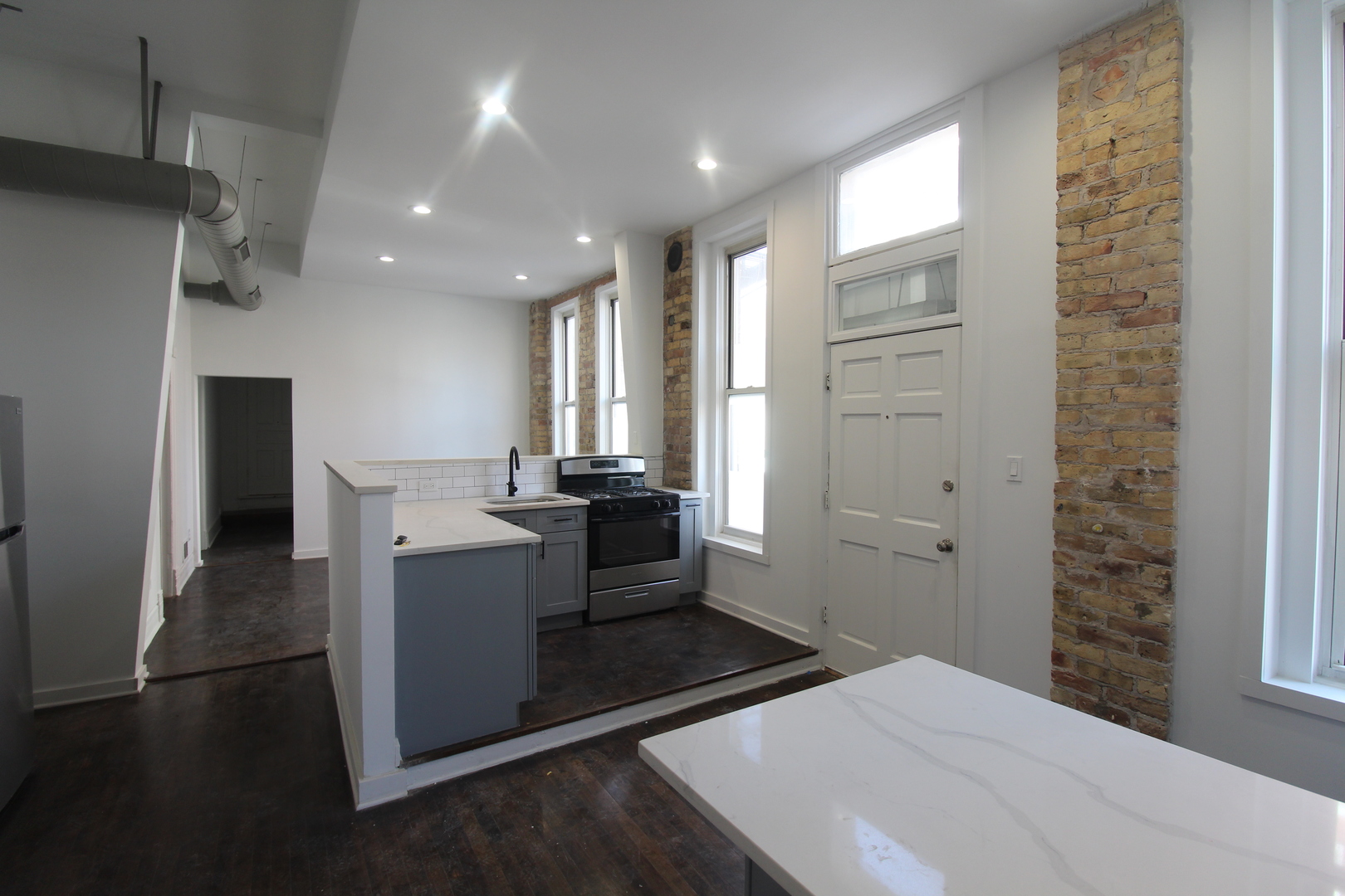 1362 N Bosworth Avenue 1A