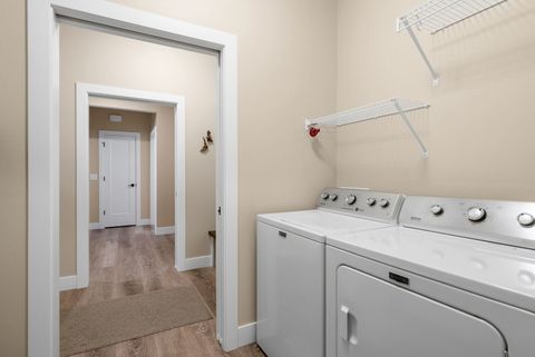 Tiny photo for 1311 Heights Court, Bettendorf, IA 52722 (MLS # 12604802)