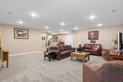 Tiny photo for 1311 Heights Court, Bettendorf, IA 52722 (MLS # 12604802)