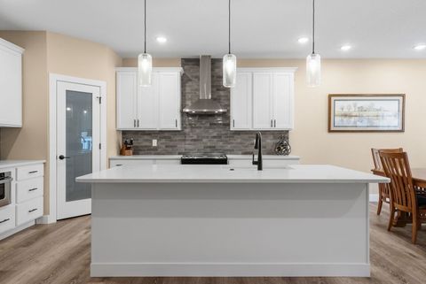 Tiny photo for 1311 Heights Court, Bettendorf, IA 52722 (MLS # 12604802)