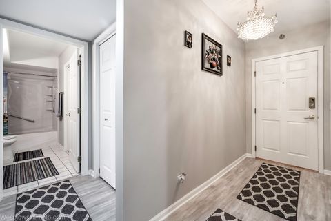 Tiny photo for 7091 W Touhy Avenue #505, Niles, IL 60714 (MLS # 12422600)