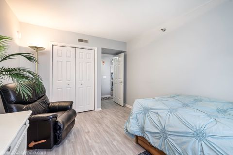 Tiny photo for 7091 W Touhy Avenue #505, Niles, IL 60714 (MLS # 12422600)