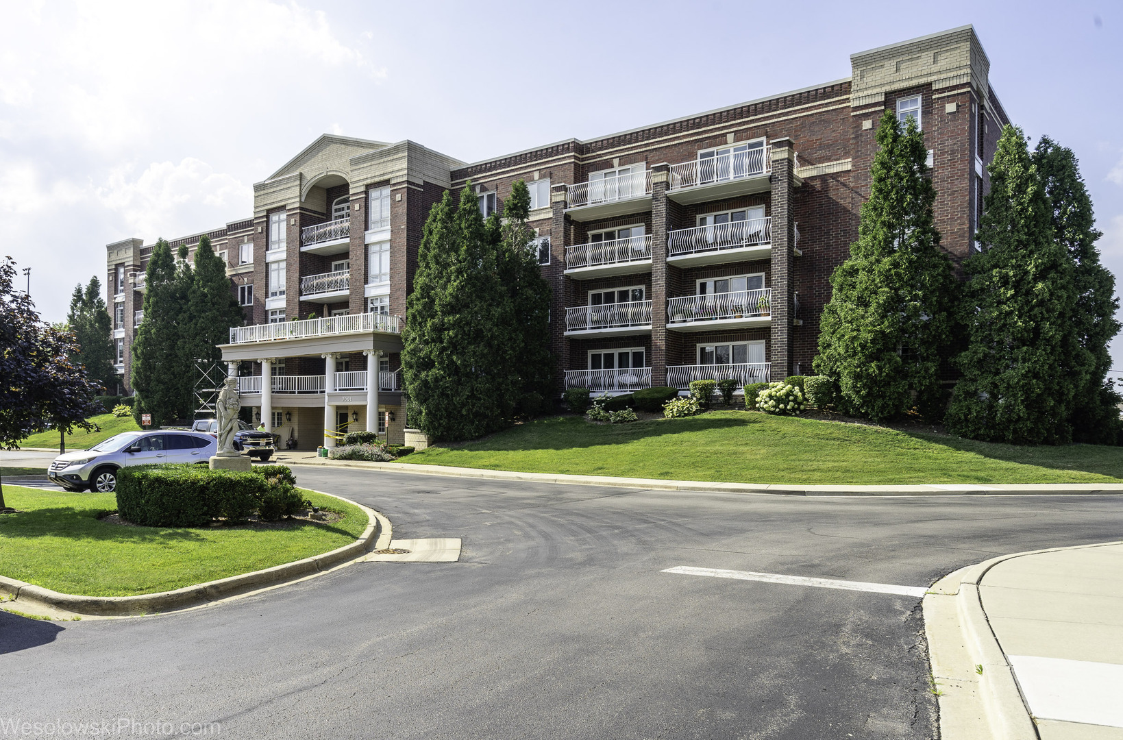 7091 W Touhy Avenue 505