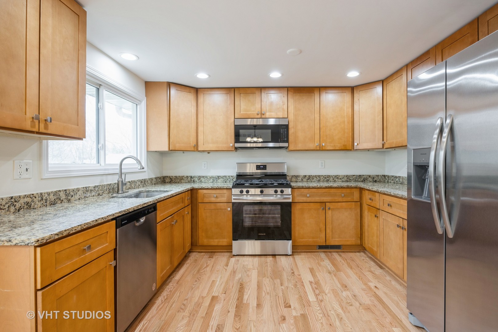 7702 Wonder View Drive