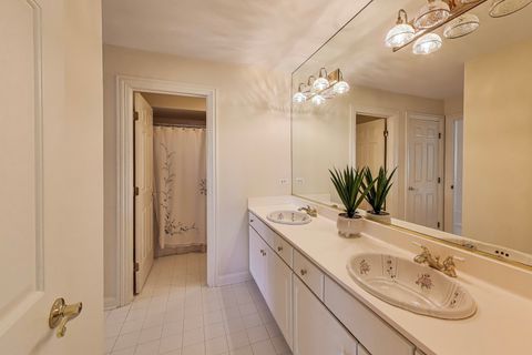 Tiny photo for 17602 W Knollwood Court, Grayslake, IL 60030 (MLS # 12484574)