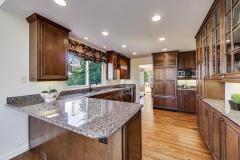 Tiny photo for 17602 W Knollwood Court, Grayslake, IL 60030 (MLS # 12484574)