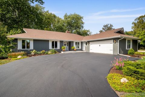 Photo of 1017 Willow Lane, Batavia, IL 60510 (MLS # 12484431) Photo of 1017 Willow Lane, Batavia, IL 60510 (MLS # 12484431)
