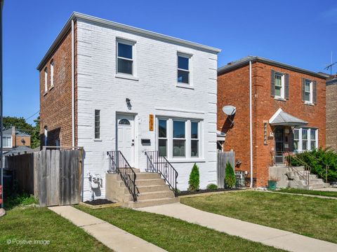 Photo of 4036 W 57th Street, Chicago, IL 60629 (MLS # 12476241)