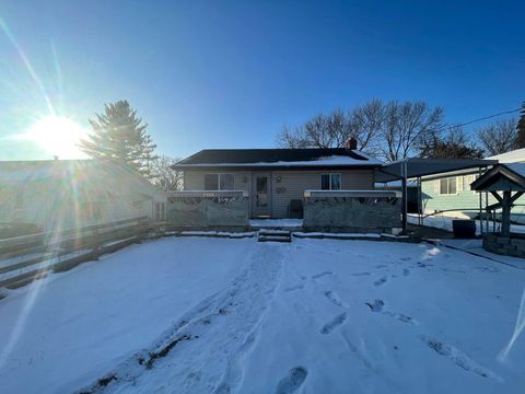 Photo of 1245 W Violet Street, Freeport, IL 61032 (MLS # 12557679)