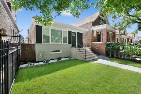 Tiny photo for 4331 S Campbell Avenue, Chicago, IL 60632 (MLS # 12682269)