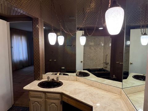 Tiny photo for 6247 N Kilpatrick Avenue, Chicago, IL 60646 (MLS # 12551640)