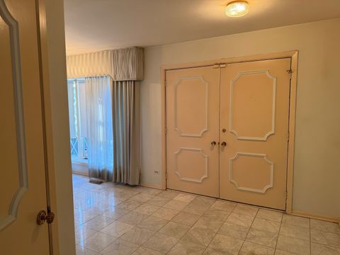 Tiny photo for 6247 N Kilpatrick Avenue, Chicago, IL 60646 (MLS # 12551640)