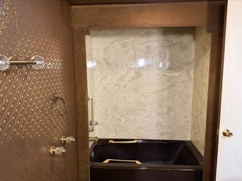 Tiny photo for 6247 N Kilpatrick Avenue, Chicago, IL 60646 (MLS # 12551640)