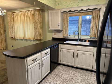 Tiny photo for 6247 N Kilpatrick Avenue, Chicago, IL 60646 (MLS # 12551640)