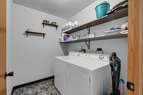 Tiny photo for 8434 Kirby Drive, Tinley Park, IL 60487 (MLS # 12617040)