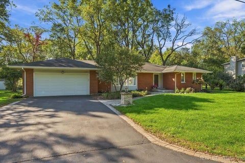 Tiny photo for 524 Waubonsee Trail, Batavia, IL 60510 (MLS # 12768783)