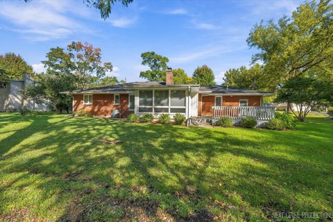 Tiny photo for 524 Waubonsee Trail, Batavia, IL 60510 (MLS # 12768783)