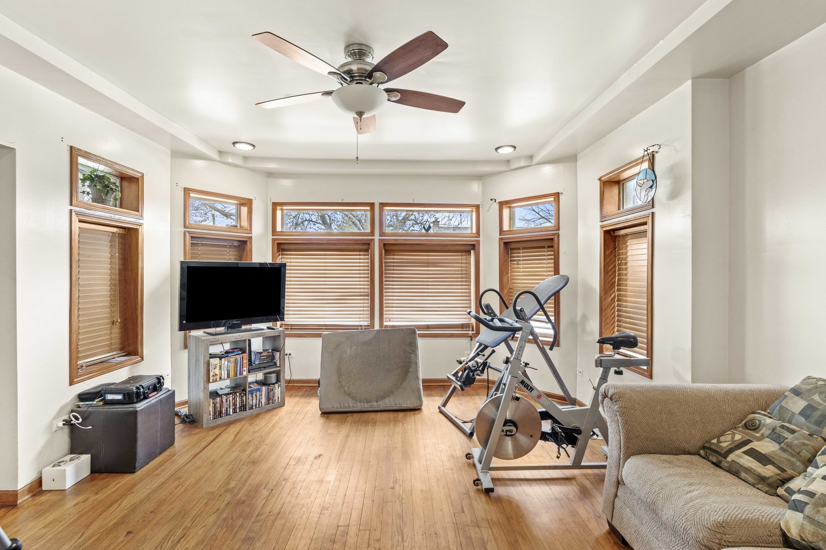 1464 Shirley Drive