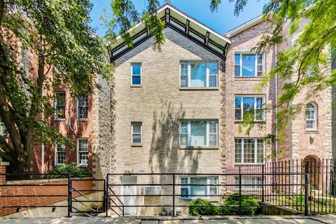 1452 W Cortez Street 1F Chicago IL 60642